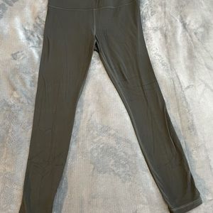 Athleta 7/8 Elation Tight leggings